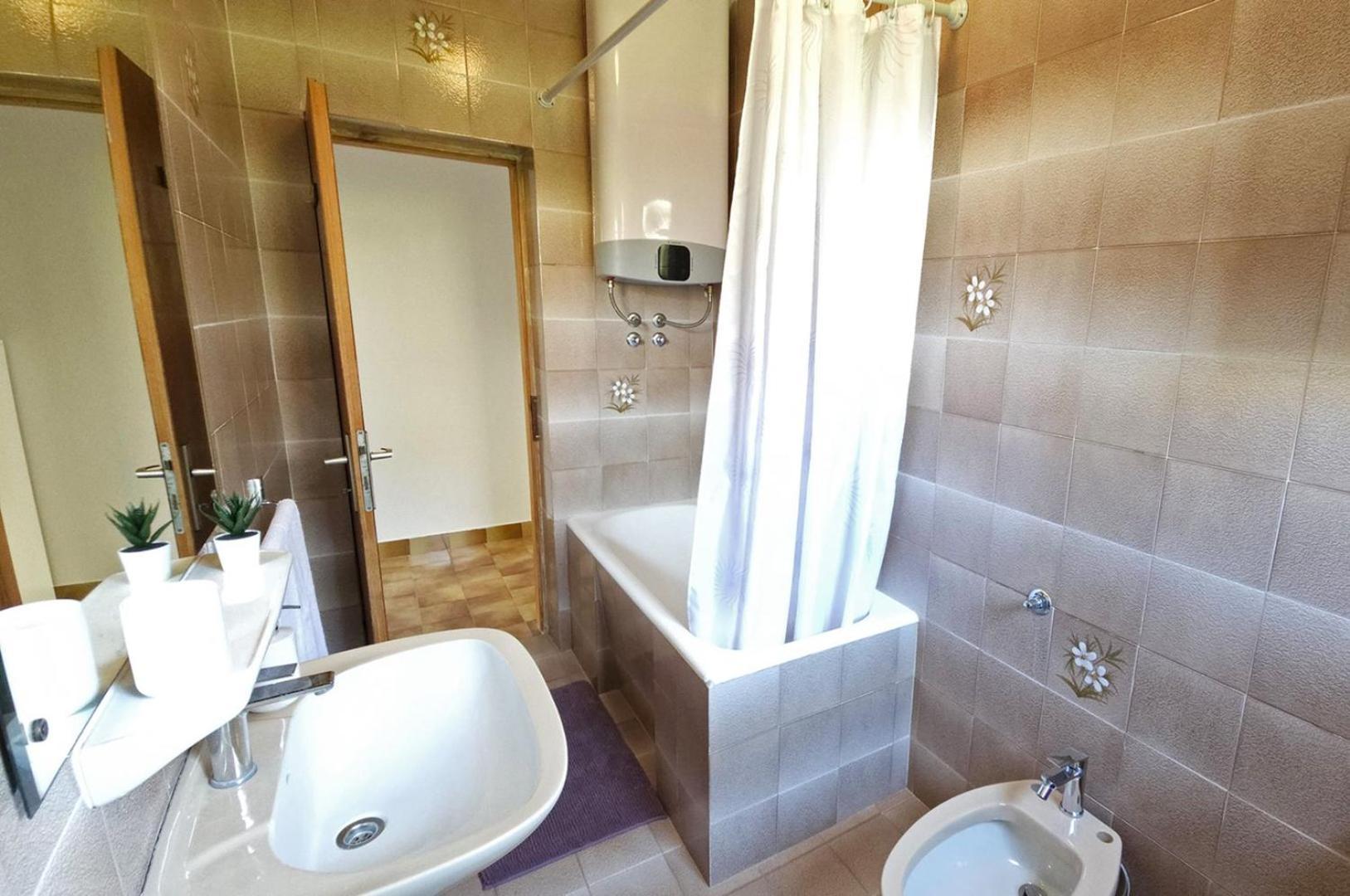 Apartment Jole - A4 -Two Bedrooms - Close To The City Center Porec Exterior photo