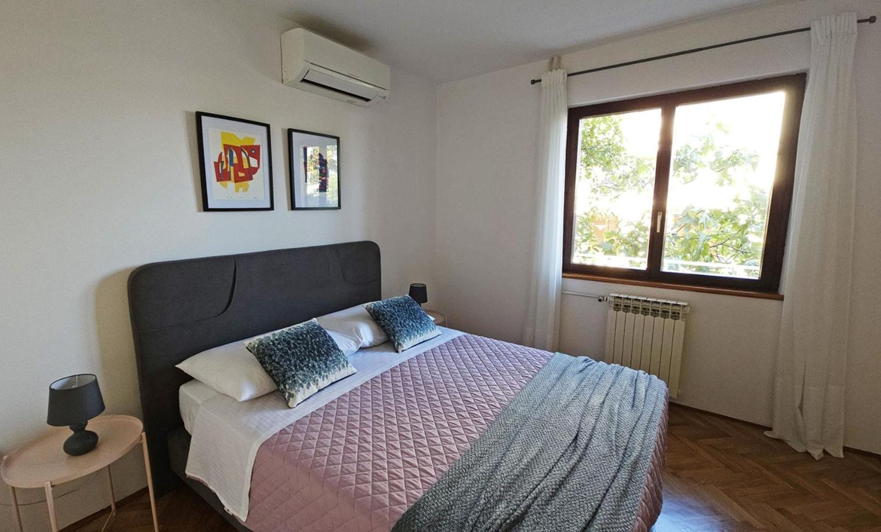 Apartment Jole - A4 -Two Bedrooms - Close To The City Center Porec Exterior photo